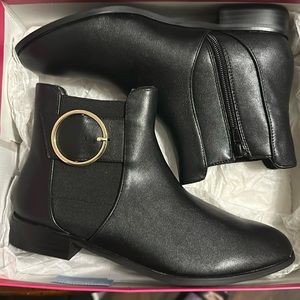 Shoedazzle Black Ankle Booties NWT